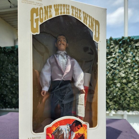 Gone with the Wind Rhett Butler with Mauve satin vest on . RARE ! Doll & Poster - Picture 1 of 3